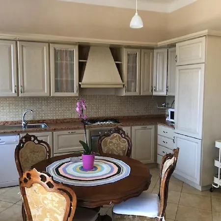 Casa Ginestra Con Splendida Vista Mare דירה *